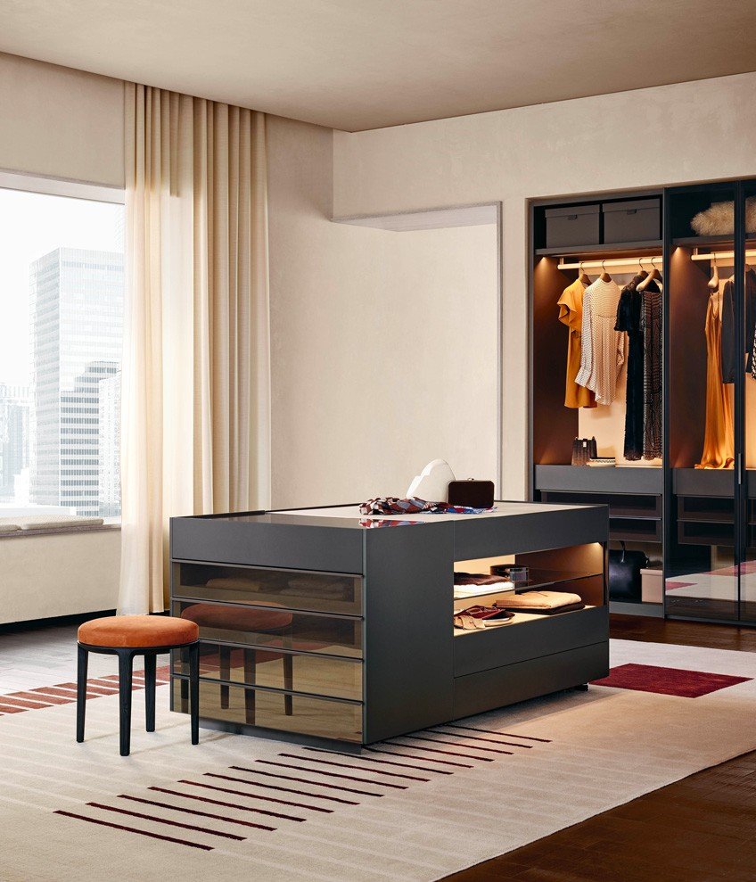 Italian Luxury Walk-In Closet For men and women - Image 5
