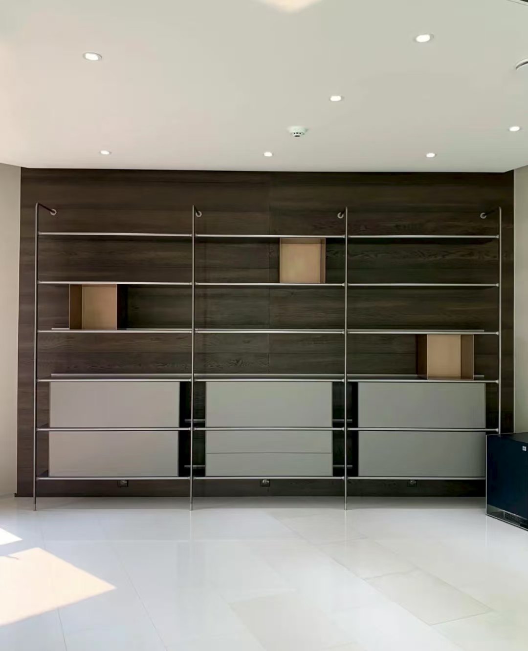 GDLM MINIMALIST BOOKSHELVES - Image 6