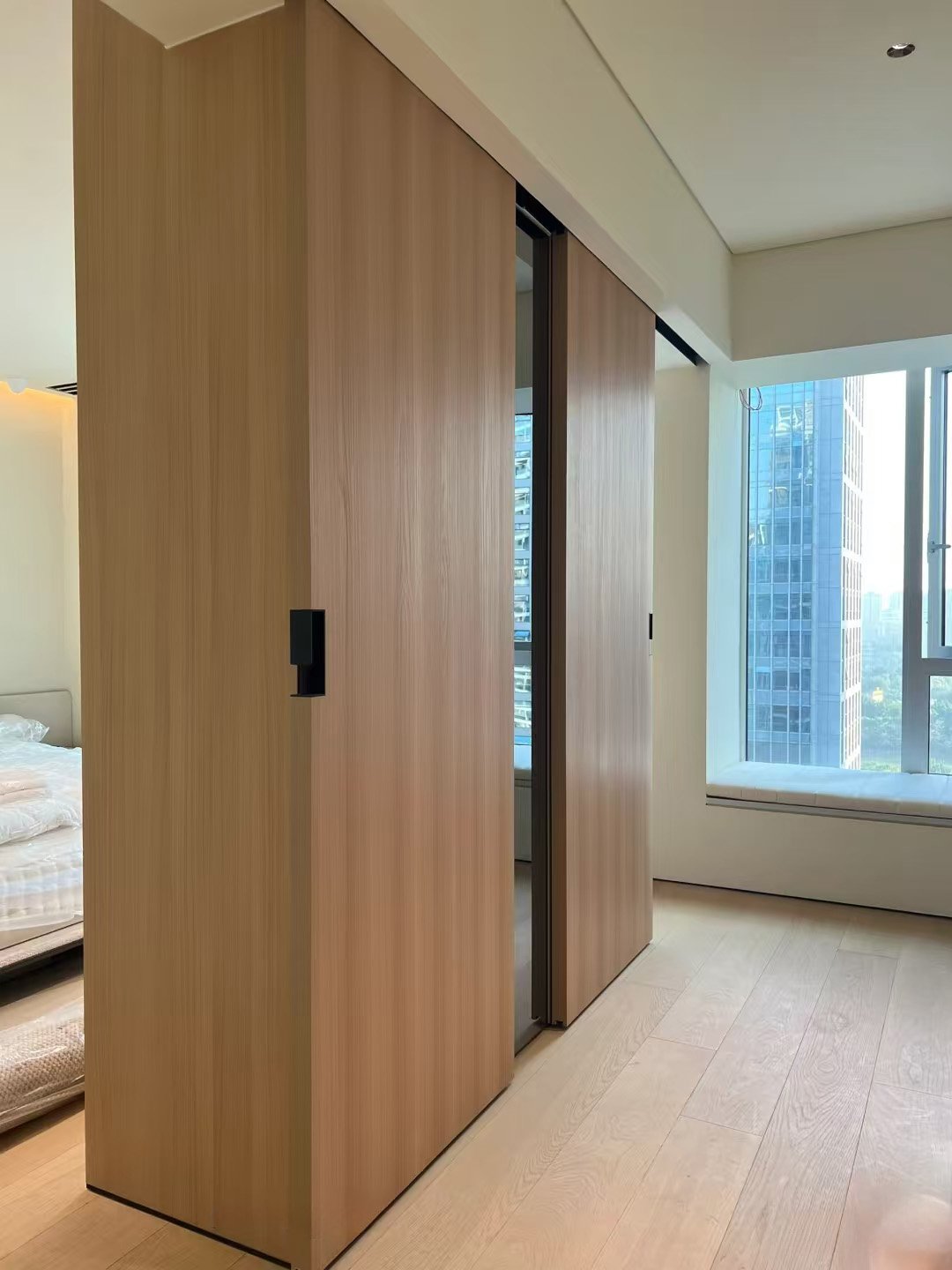 Porro-Style Master Bedroom Partition Wardrobe - Image 3