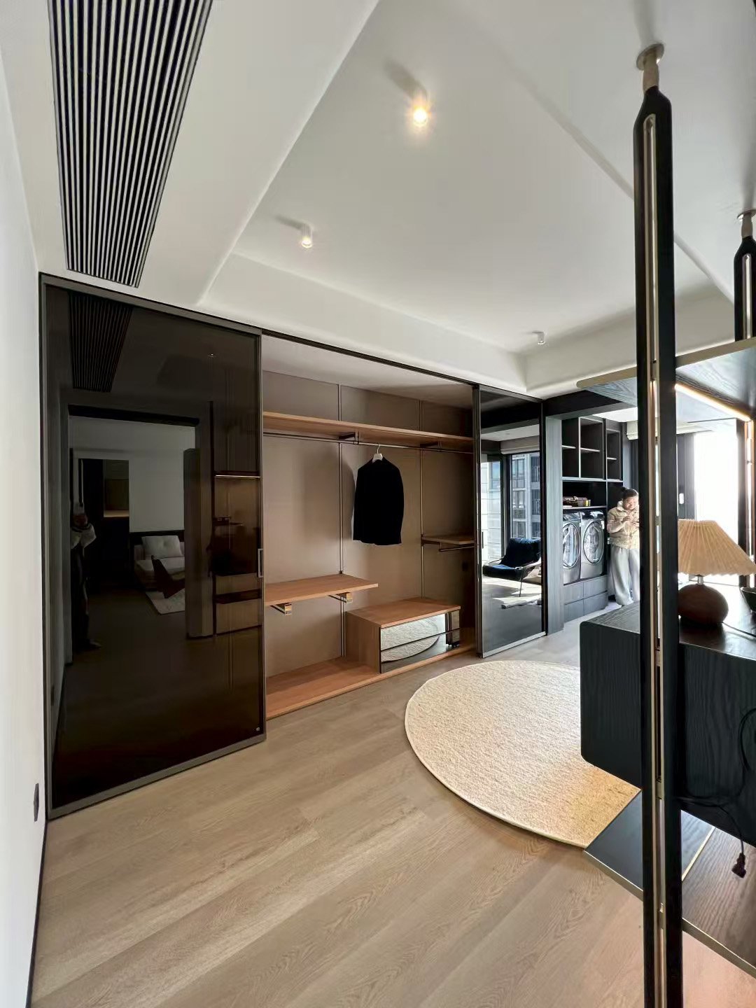 Modern Glass Sliding Door Walk-in Closet - Image 7