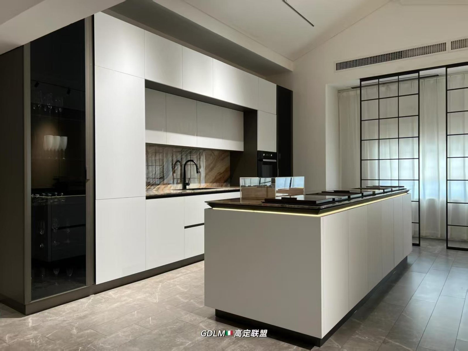 Luxury Custom Kitchen - Image 5