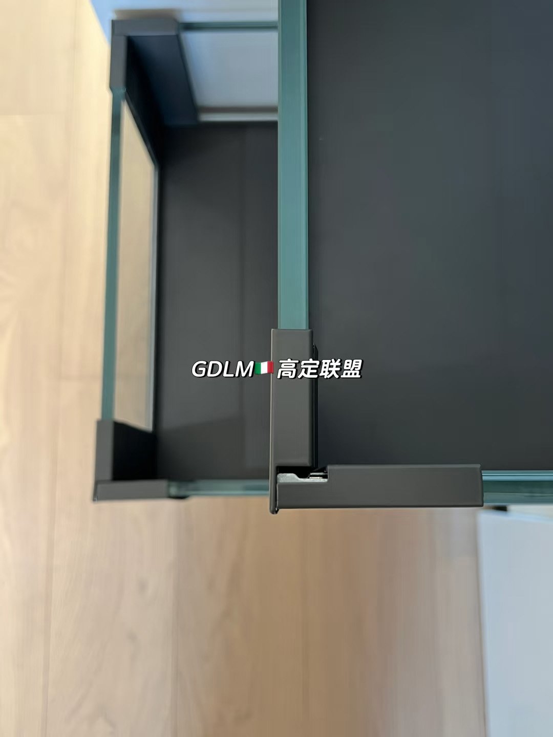 Cream white style kitchen system - Image 17