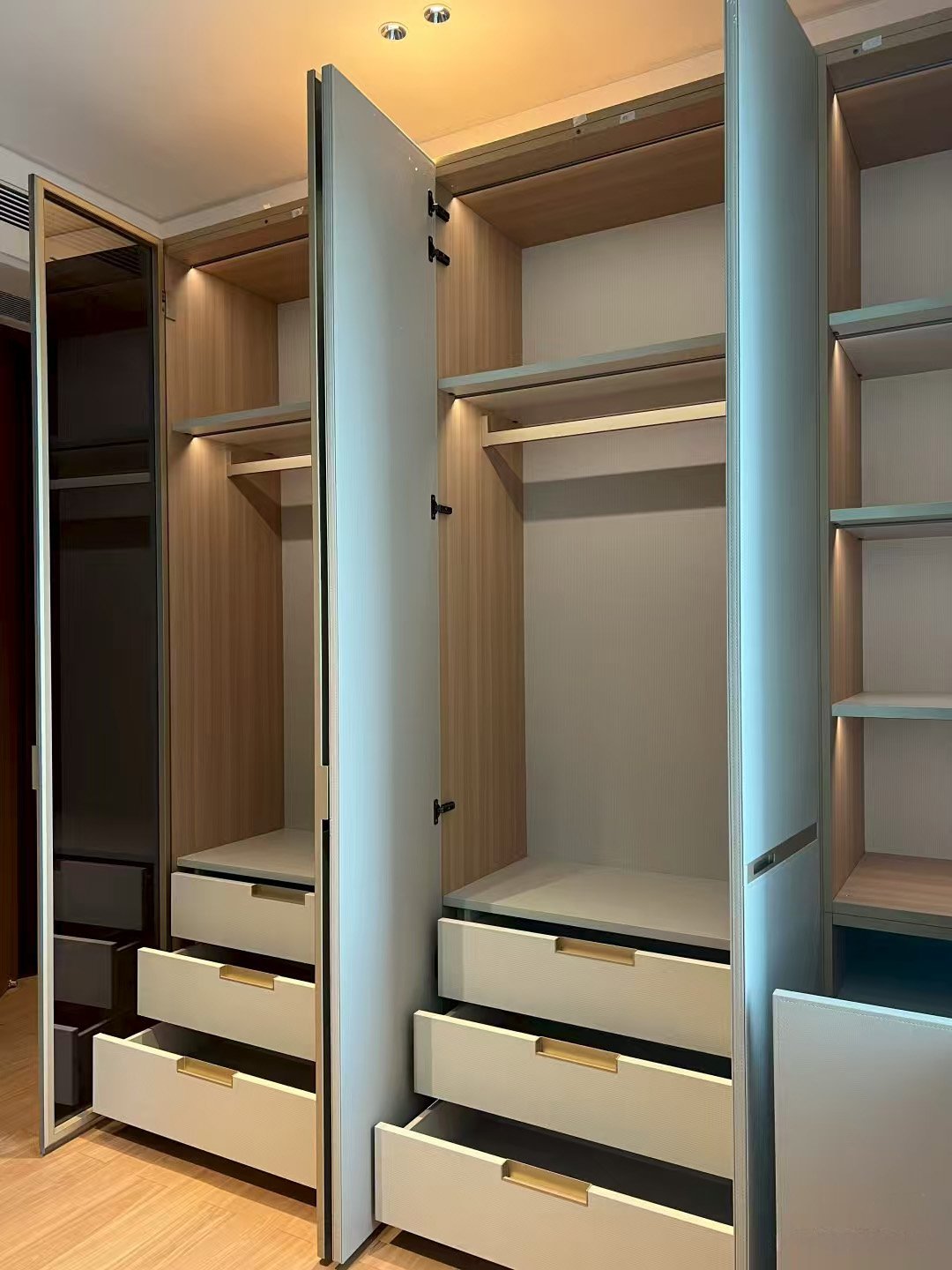 Minimalist Luxury Walk-In Closet - Image 16
