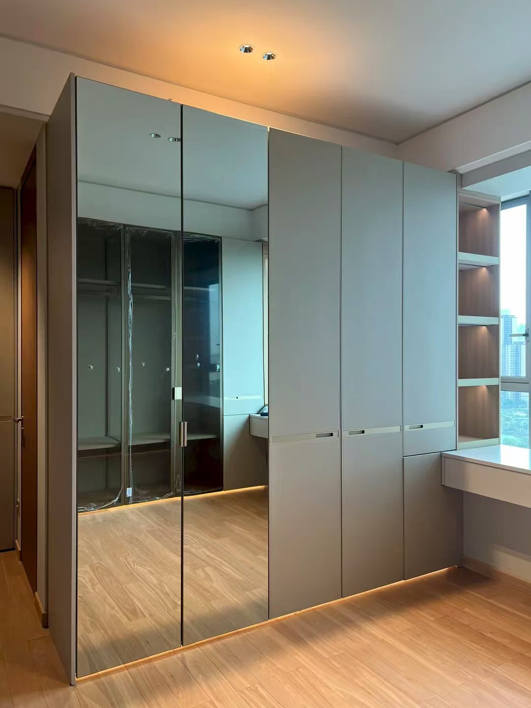Minimalist Luxury Walk-In Closet - Image 17