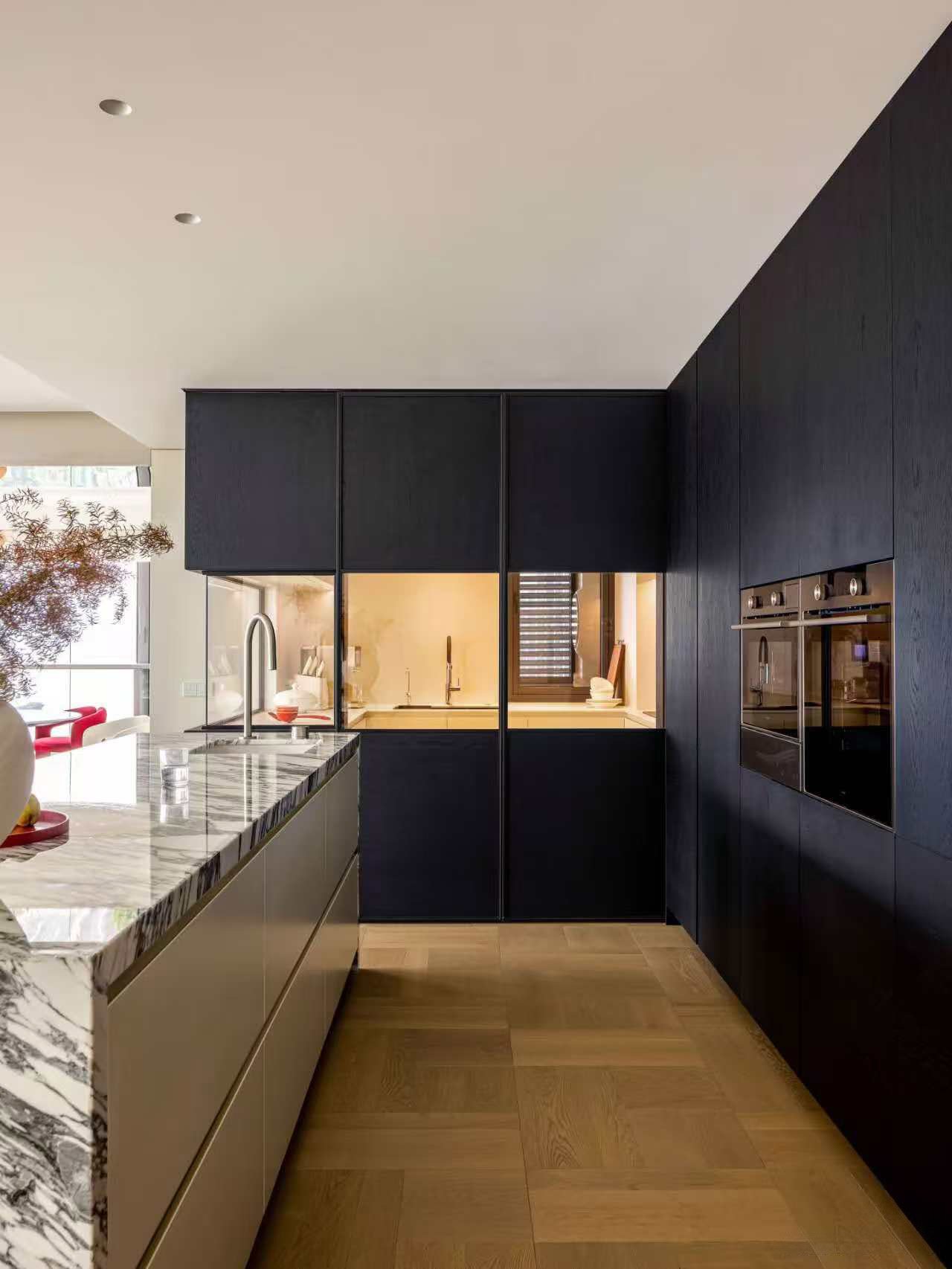 Marble Island + Black and White Cabinets - Image 3