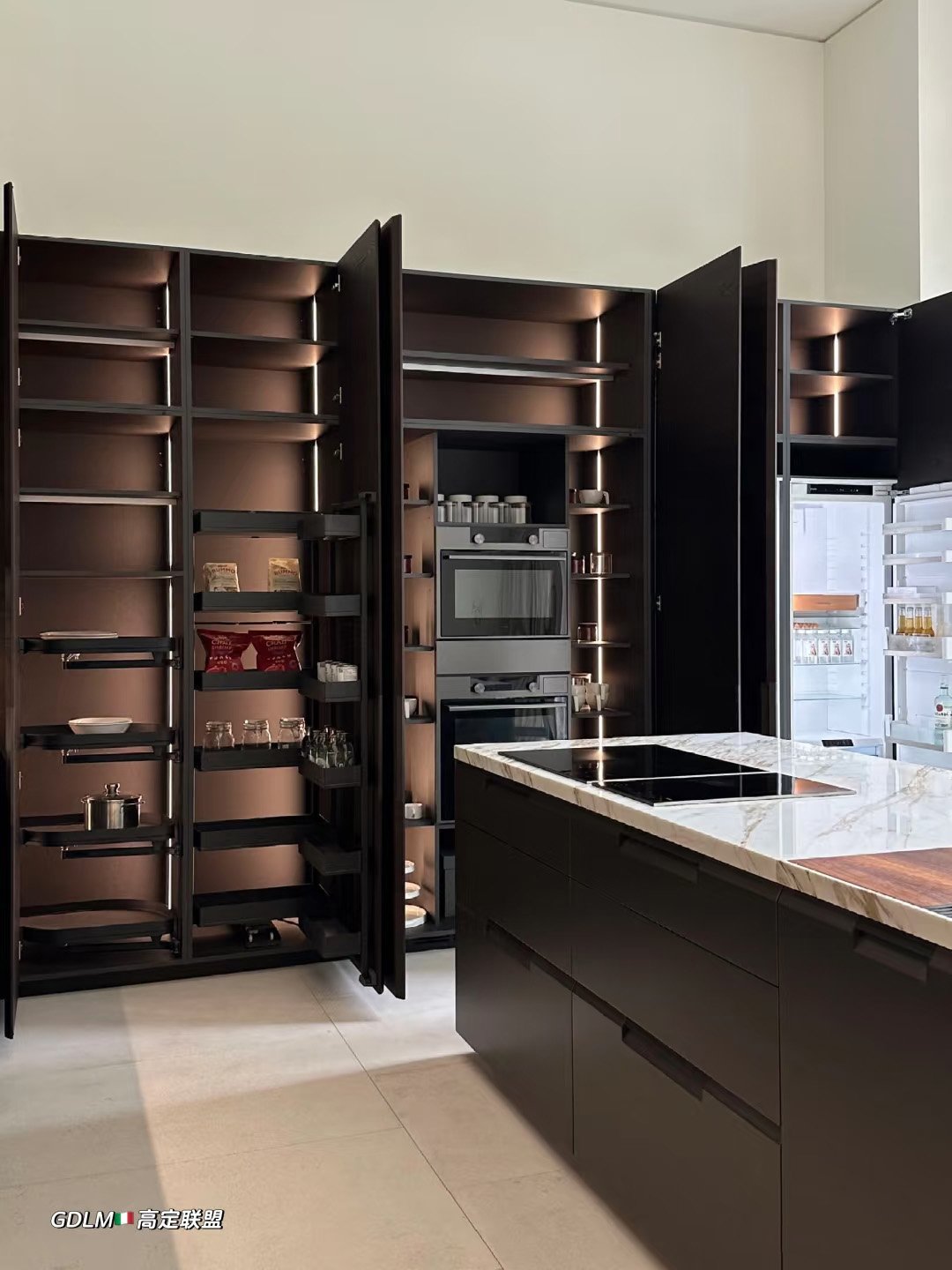 Luxury High-End Custom Kitchen easy clean - Image 5