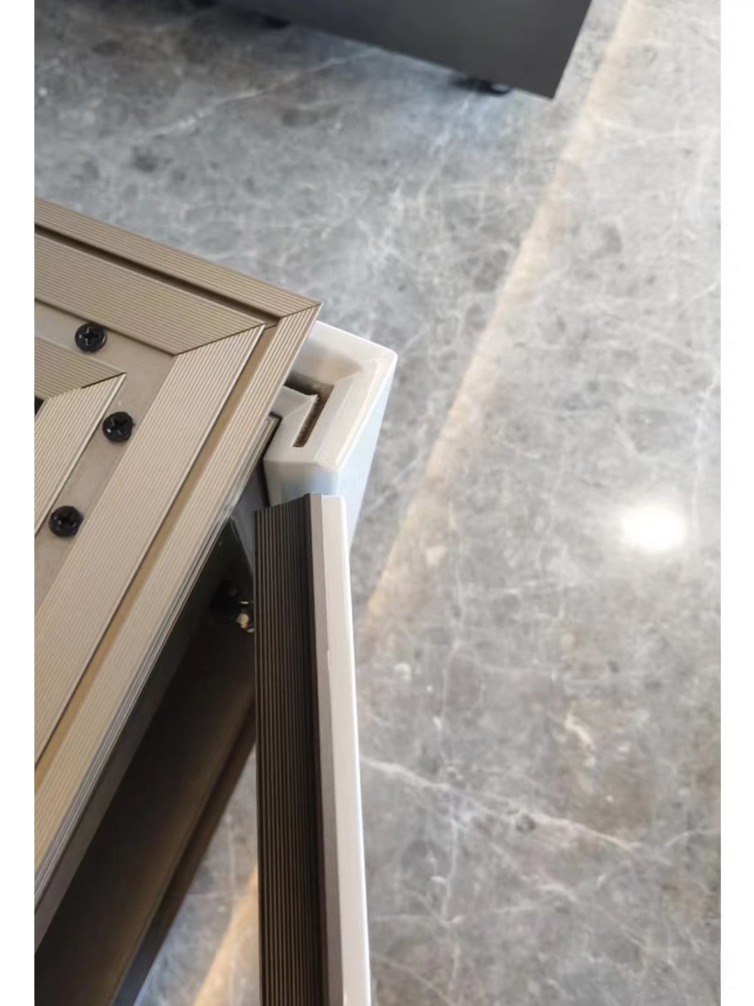 Poliform-Inspired Luxury Integrated Kitchen - Image 5