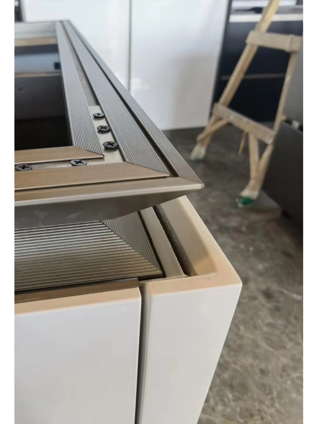 Poliform-Inspired Luxury Integrated Kitchen - Image 6