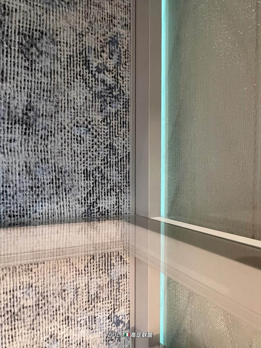 Integrated Walk-In Closet & Vanity - Image 6