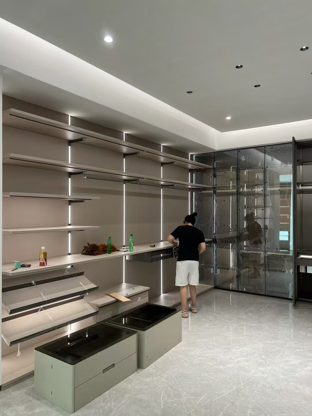Luxury Glass & Metal Wardrobe System - Image 6