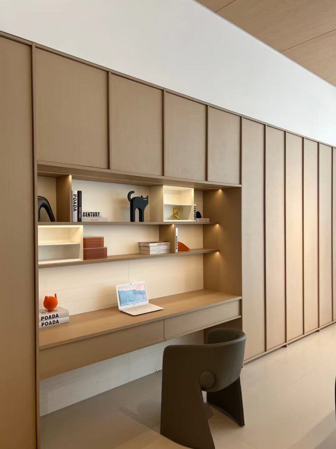 Textured Oak Custom Built-In Cabinetry - Image 4