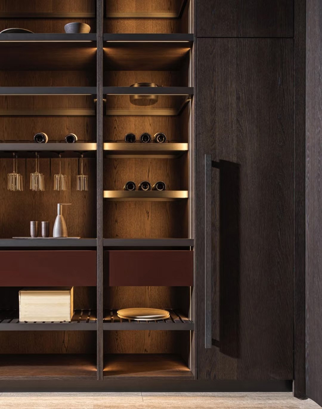 VVD Old Money Style Bespoke Kitchen - Image 8