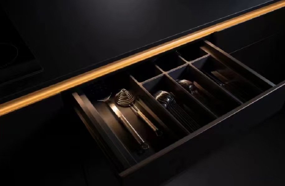 Functional Luxury LEICHT KITCHEN - Image 8