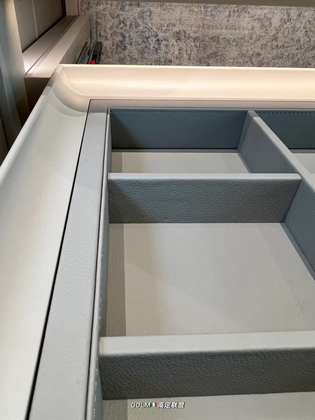 Integrated Walk-In Closet & Vanity - Image 7