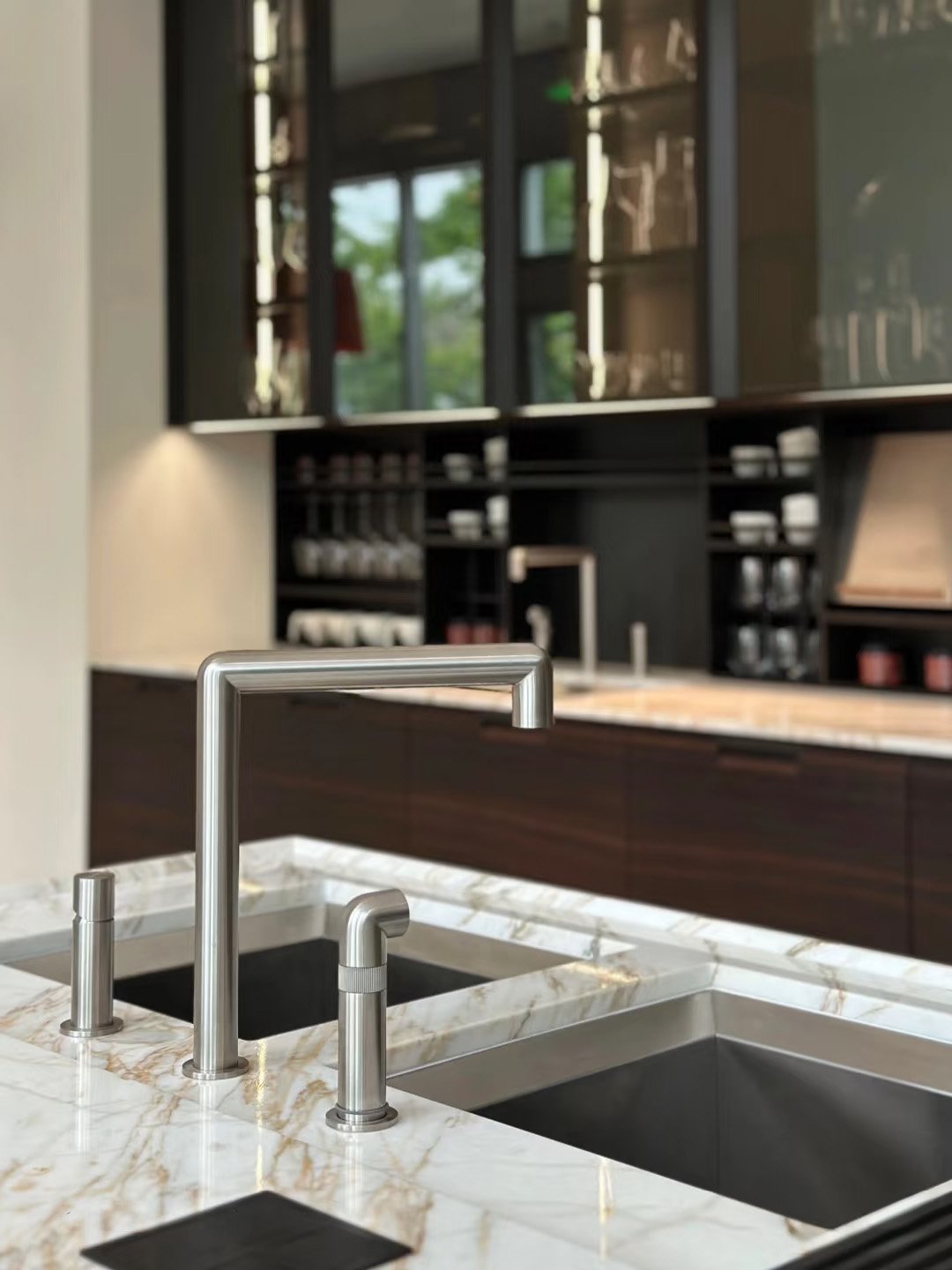 Dark Walnut & Marble Island Design - Image 7