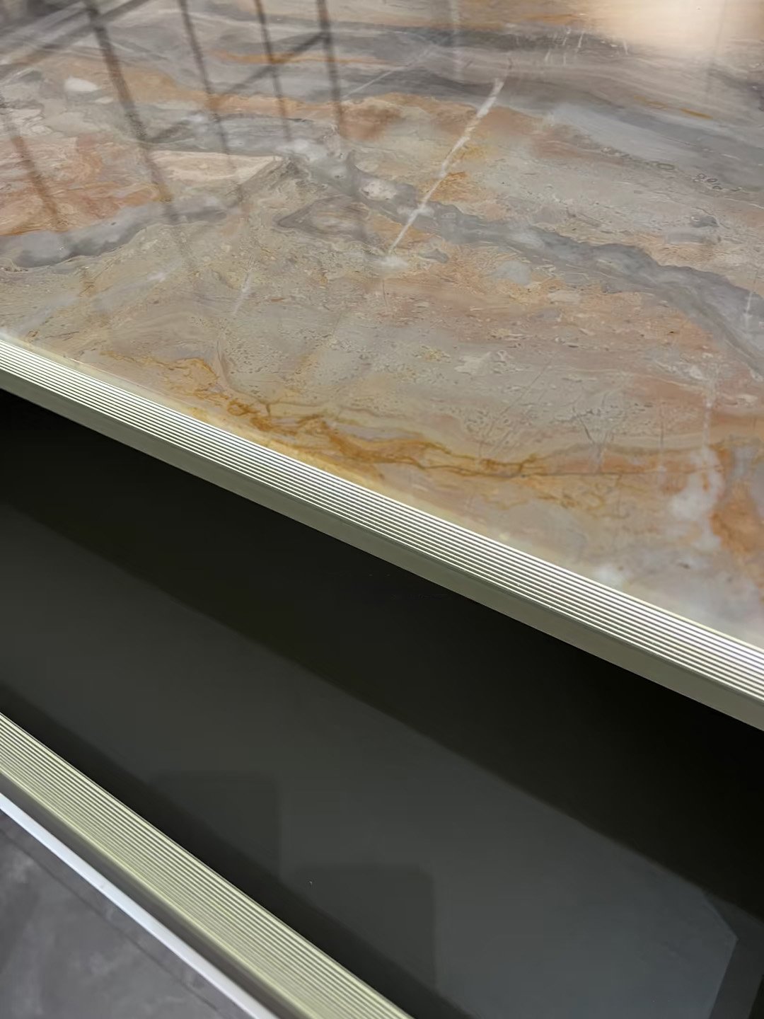 Luxury Custom Kitchen - Image 10