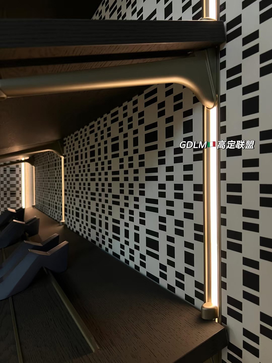 Upgraded Open Walk-In Closet - Image 10