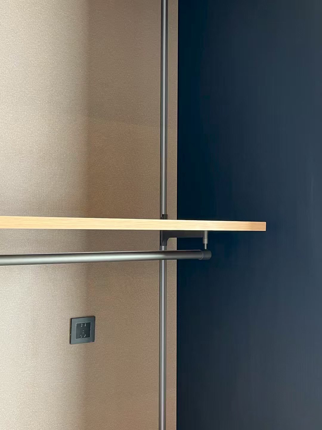 Modern Glass Sliding Door Walk-in Closet - Image 8